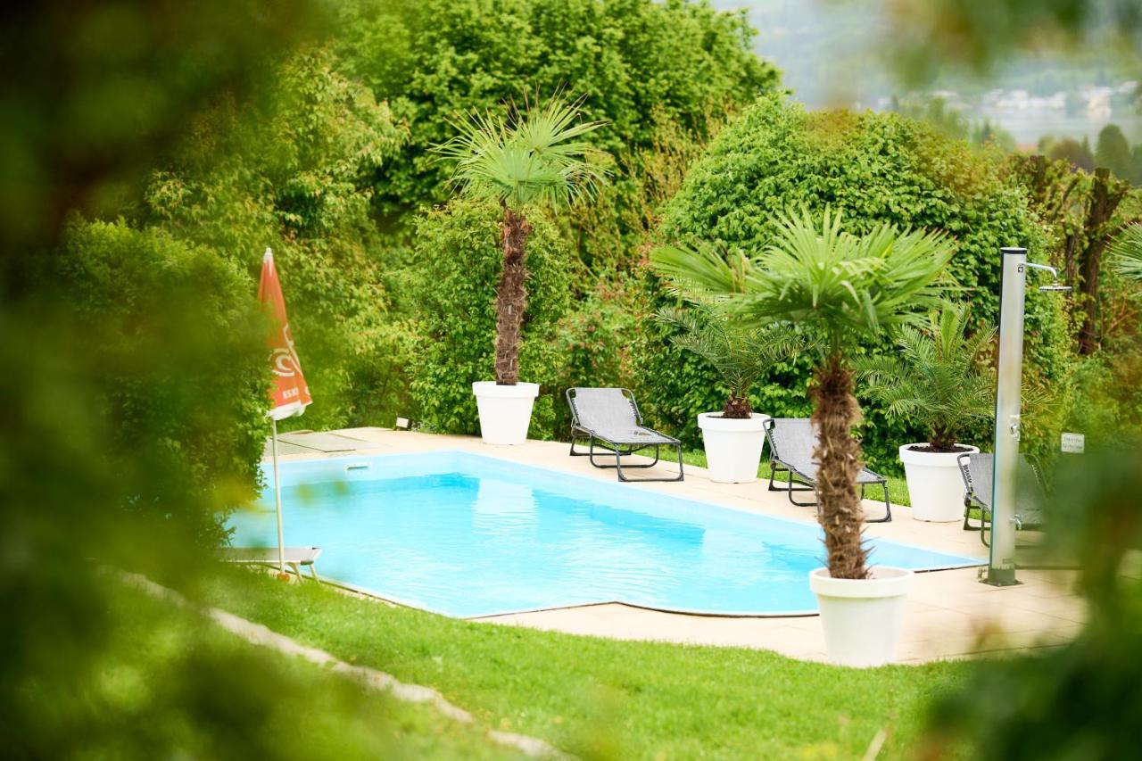 Haus Aussicht - Ferienwohnungen Velden フェルデン・アム・ヴェルターゼー エクステリア 写真