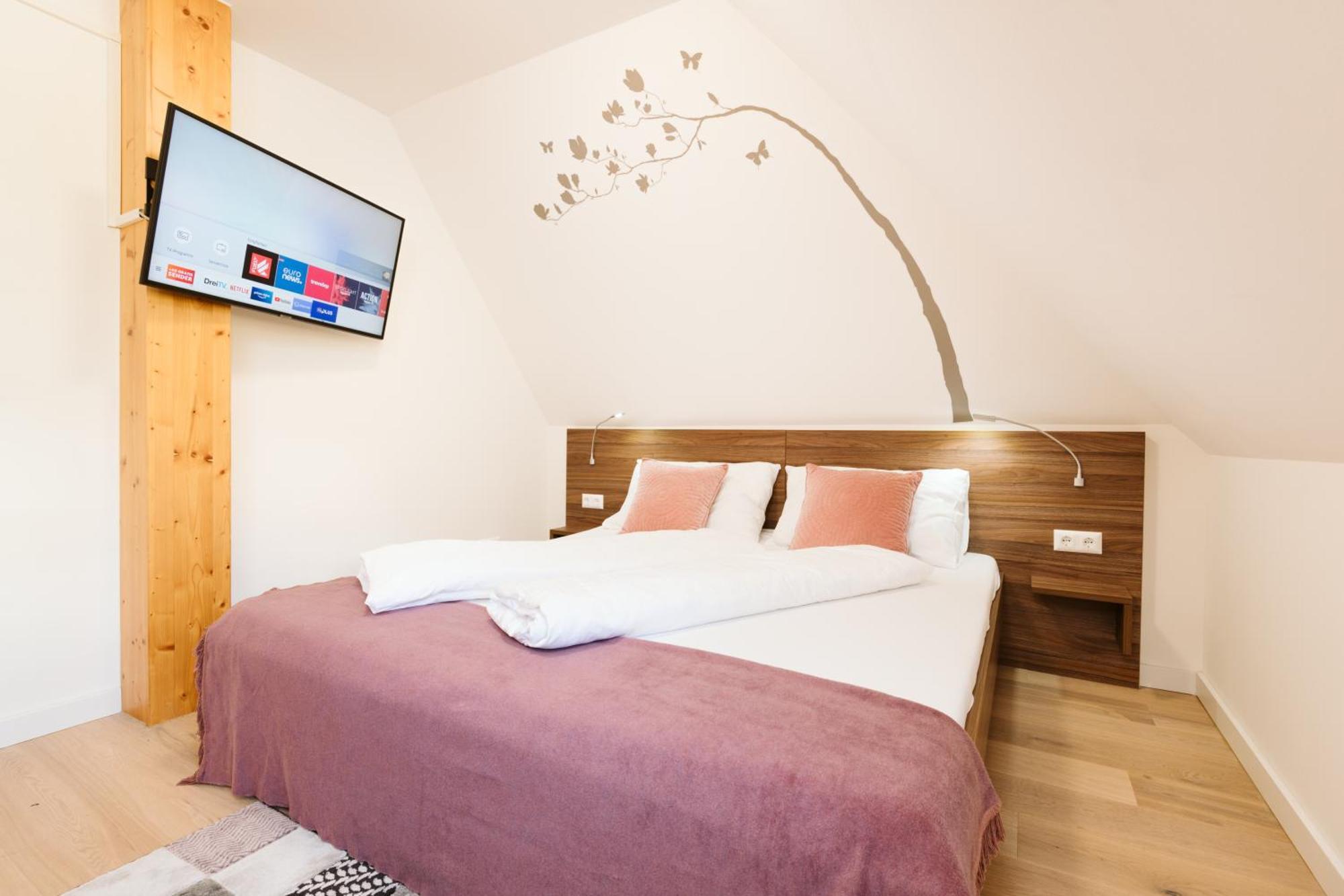 Haus Aussicht - Ferienwohnungen Velden フェルデン・アム・ヴェルターゼー 部屋 写真